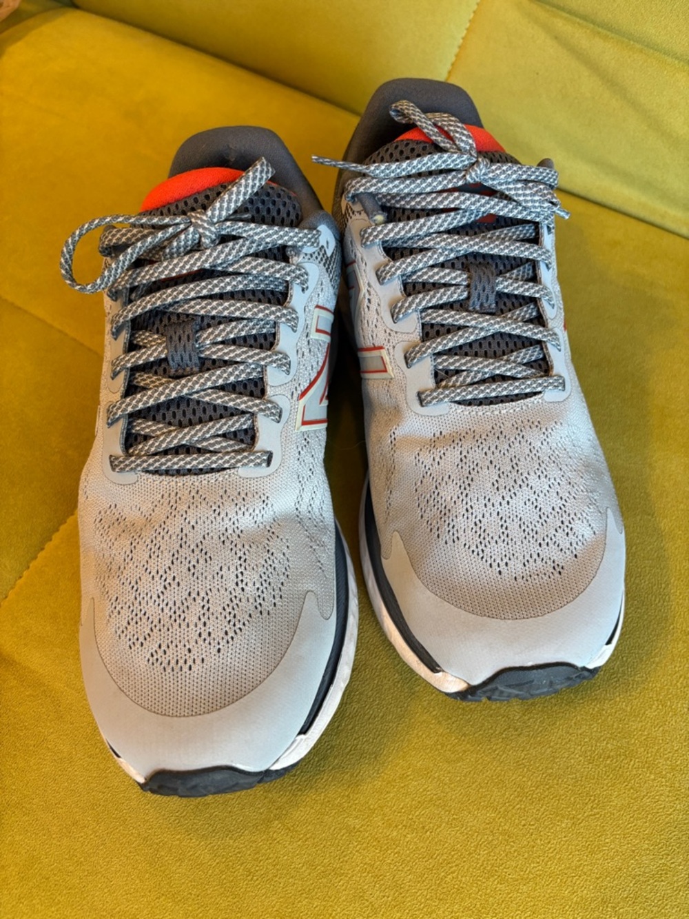 New Balance Fresh Foam Running Shoes Men’s Size 8 1/2 Gray Orange 4E M680LG7